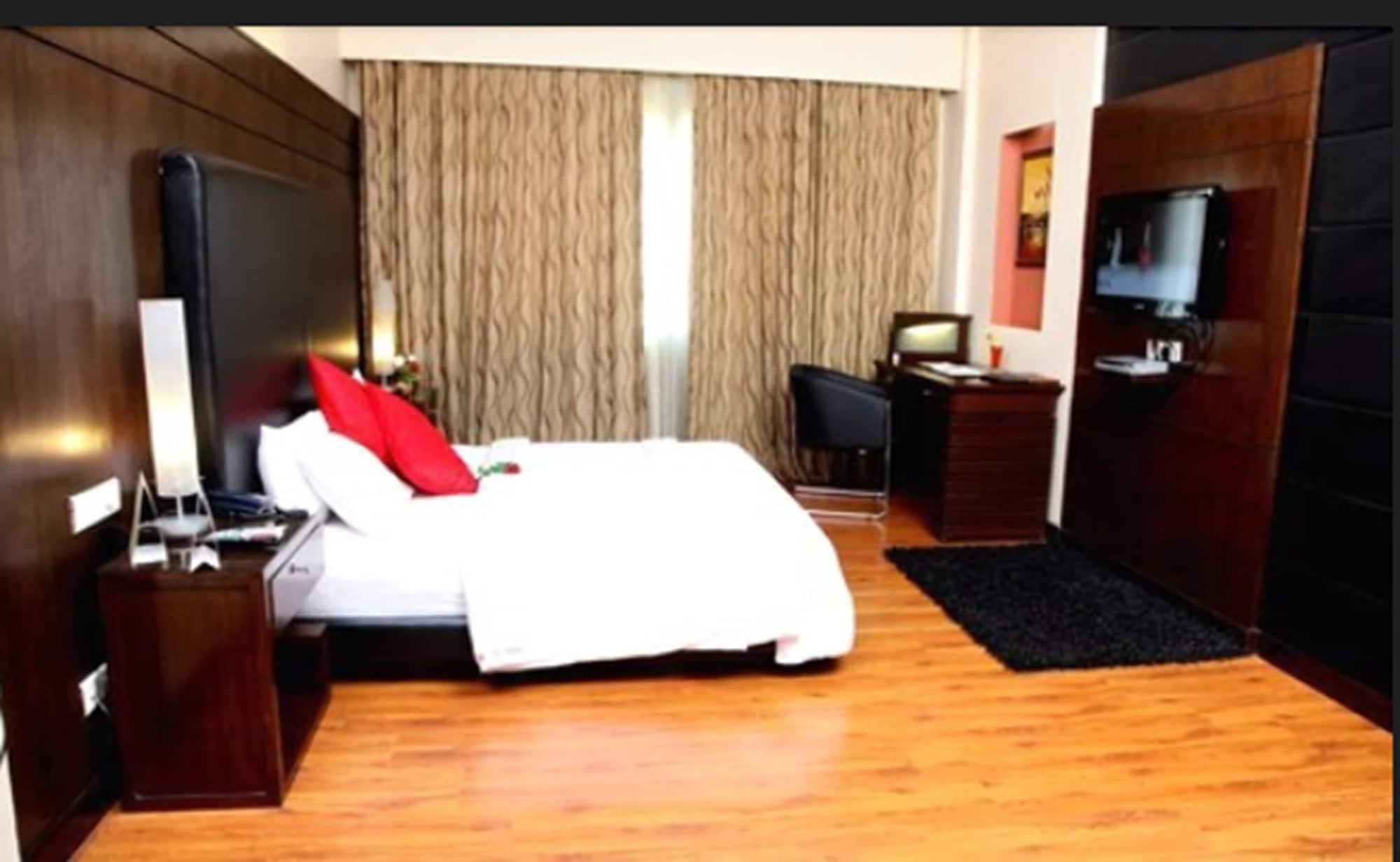 Hotel Pal Heights Bhubaneswar Eksteriør billede