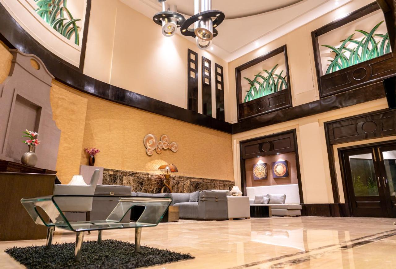 Hotel Pal Heights Bhubaneswar Eksteriør billede