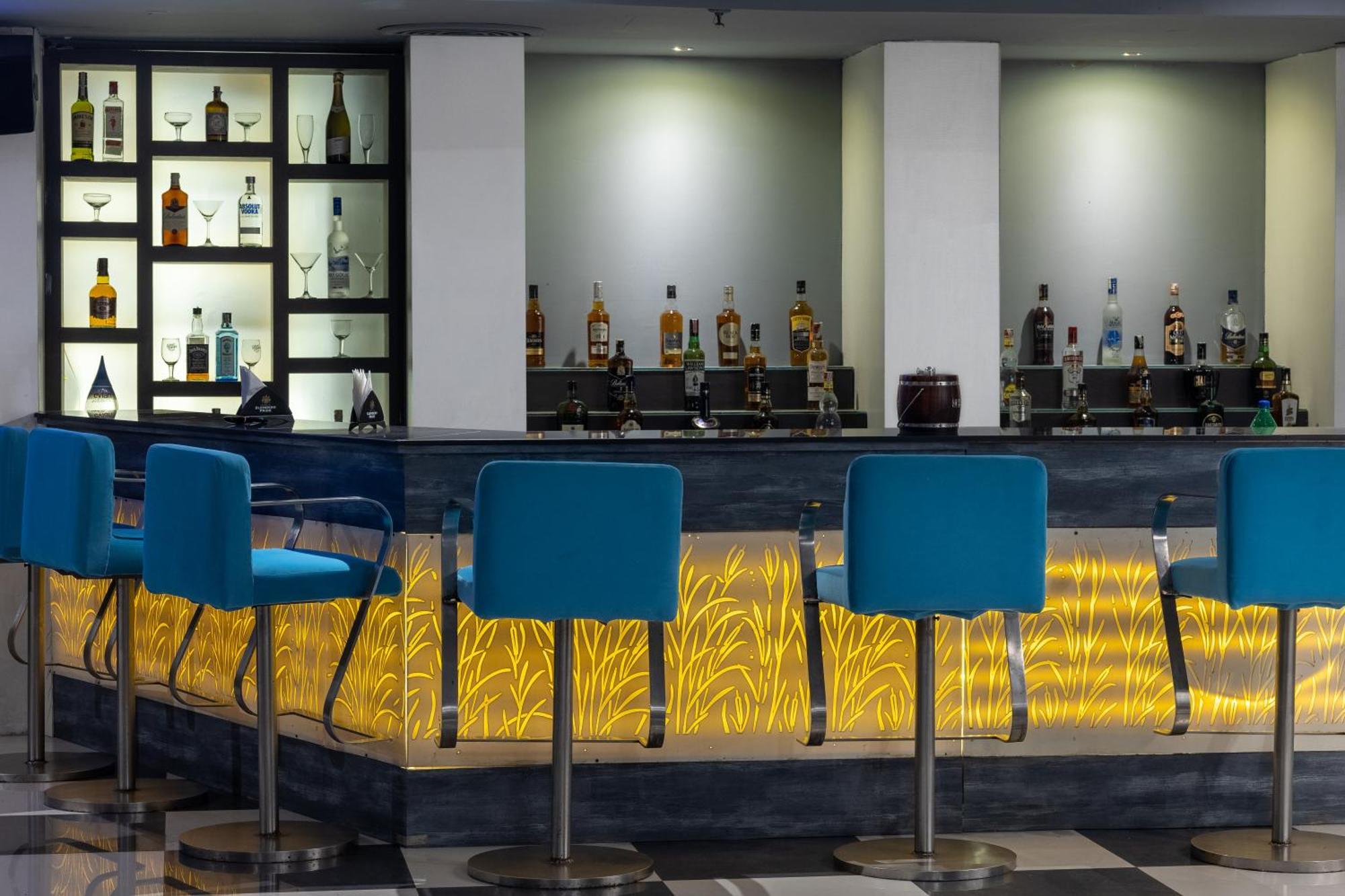 Hotel Pal Heights Bhubaneswar Eksteriør billede