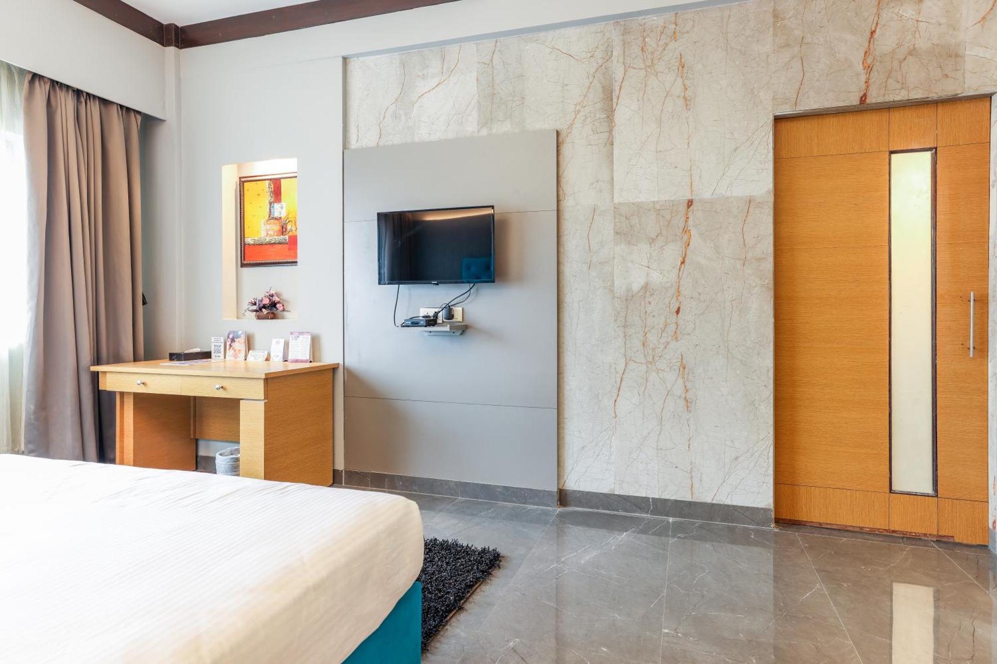 Hotel Pal Heights Bhubaneswar Eksteriør billede