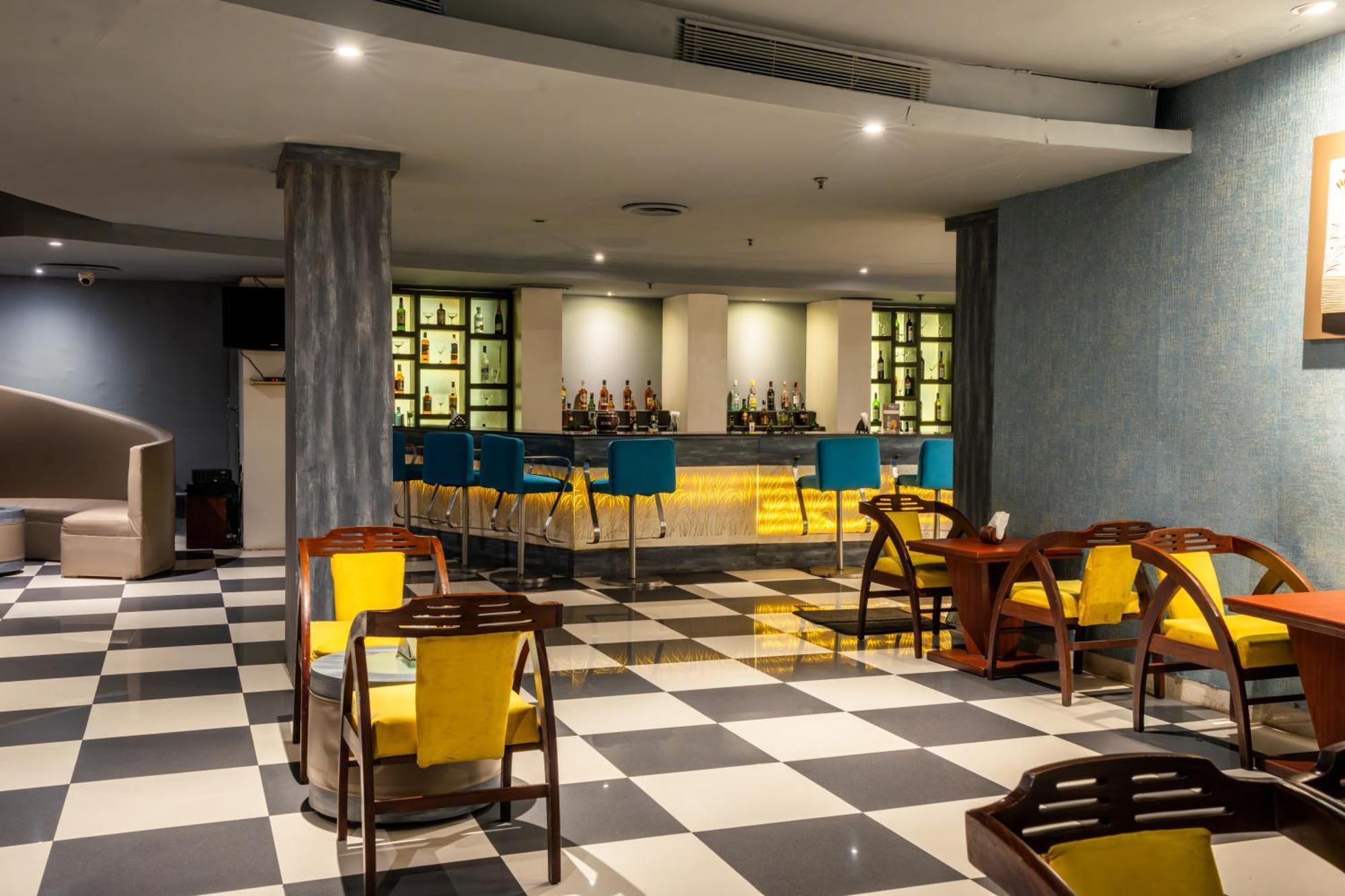Hotel Pal Heights Bhubaneswar Eksteriør billede