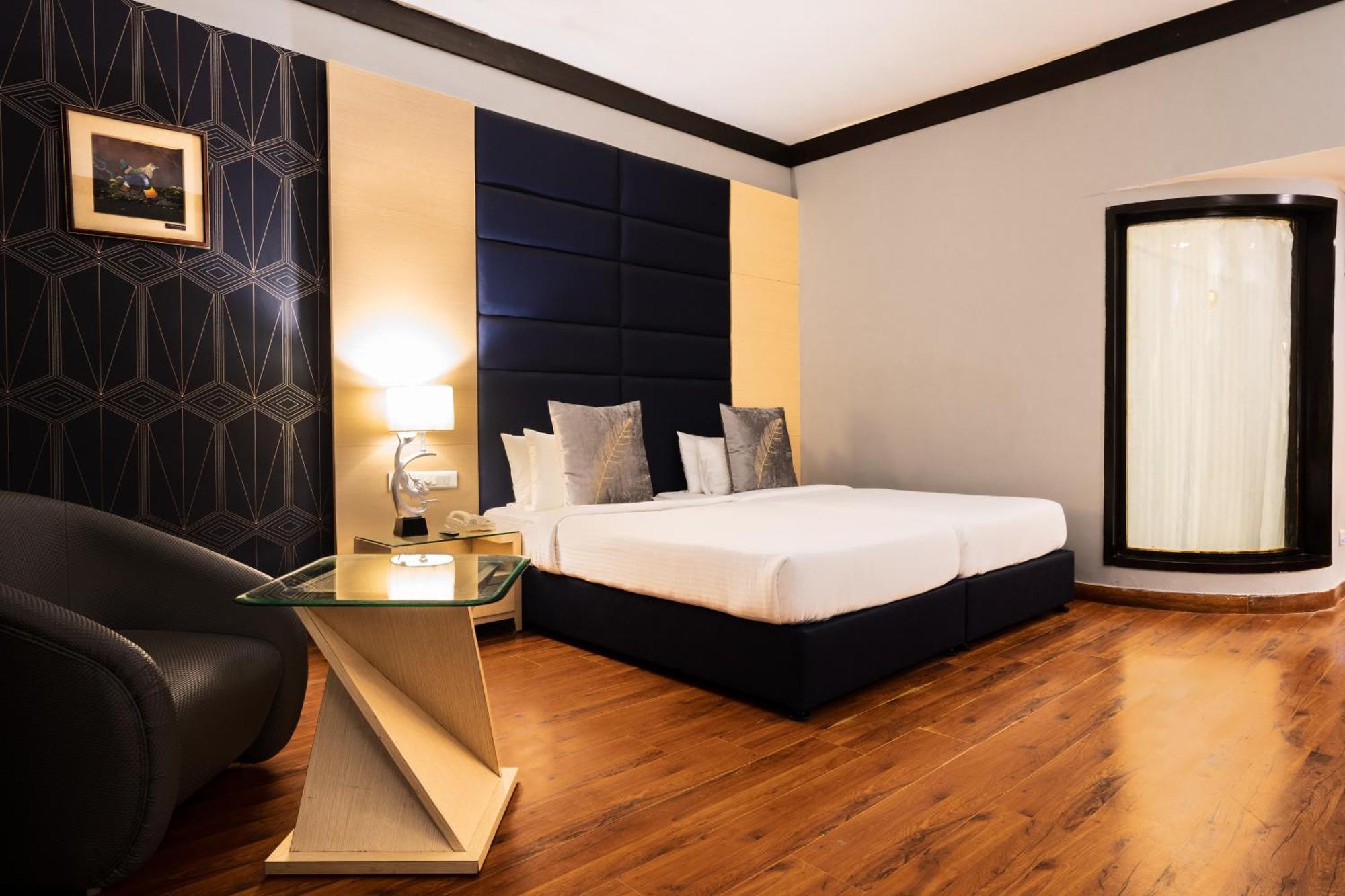 Hotel Pal Heights Bhubaneswar Eksteriør billede